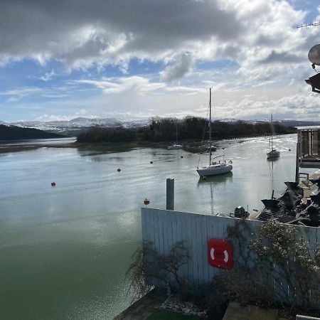 Portmadog, Oakley Wharf Apartment Porthmadog Luaran gambar