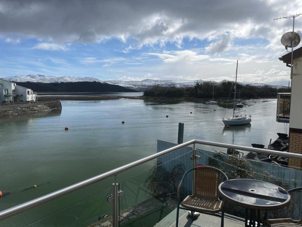 Portmadog, Oakley Wharf Apartment Porthmadog Luaran gambar
